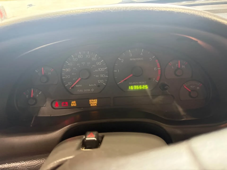 2003 Ford SN95 Mustang - Image 9 of 10