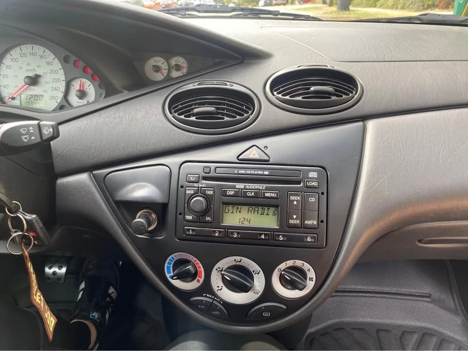 2003 Ford Focus 1st Gen - Image 16 of 18