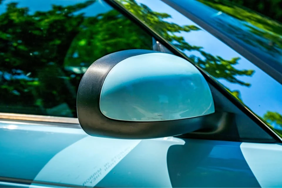 2003 Ford Thunderbird 11th Gen - Image 2 of 18