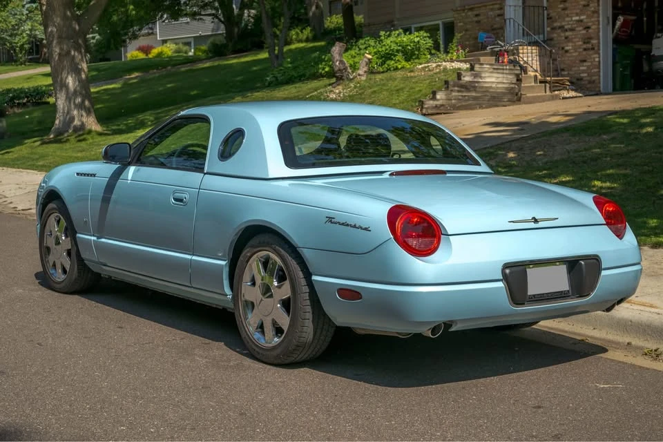 2003 Ford Thunderbird 11th Gen - Image 16 of 18