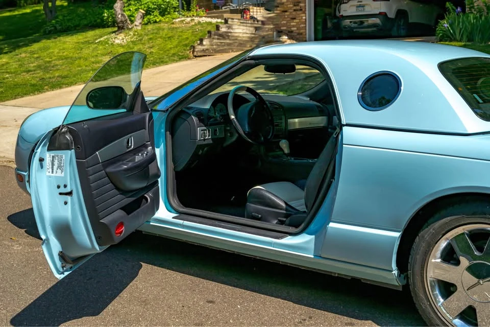 2003 Ford Thunderbird 11th Gen - Image 5 of 18