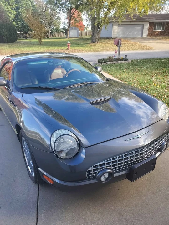 2003 Ford Thunderbird 11th Gen - Image 2 of 12