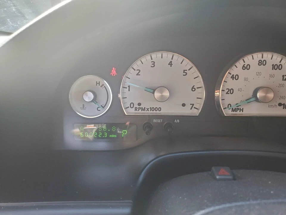 2003 Ford Thunderbird 11th Gen - Image 12 of 12