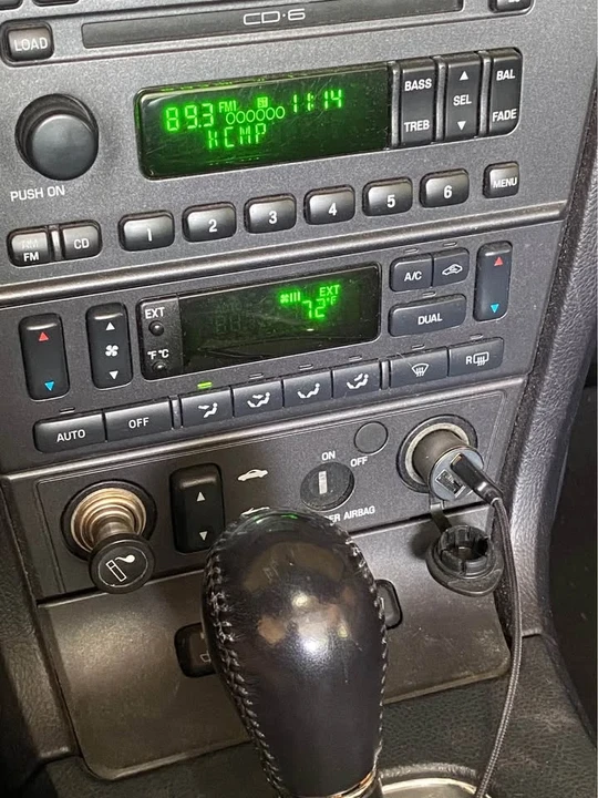 2003 Ford Thunderbird 11th Gen - Image 6 of 7