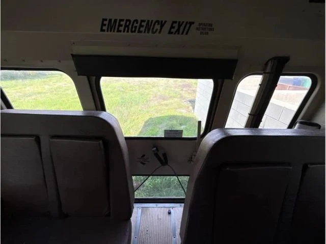 2003 Freightliner - Image 8 of 9