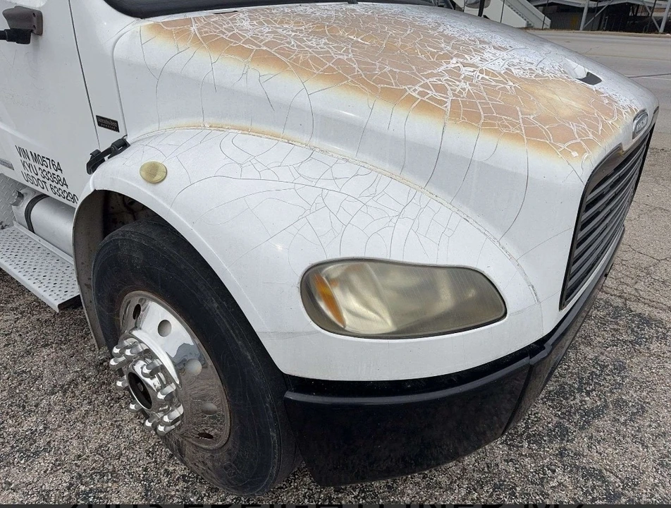 2003 Freightliner - Image 10 of 21