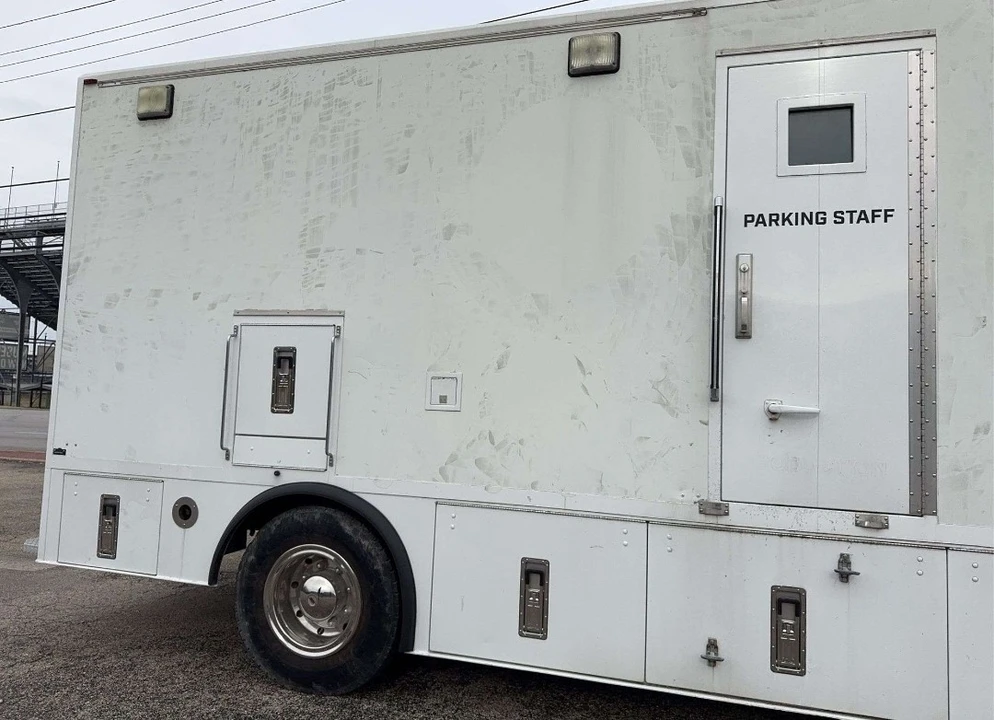 2003 Freightliner - Image 3 of 21