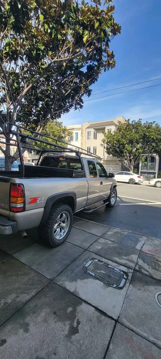 2003 GMC Sierra 2nd Gen - Image 11 of 12