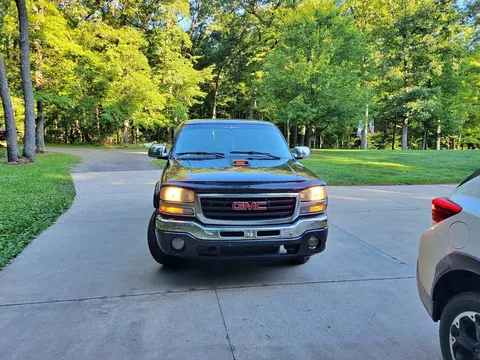 2003 GMC 1500 Regular Cab Short Bed