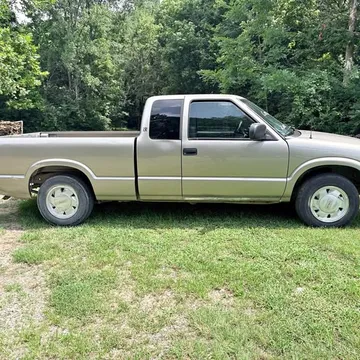 2003 GMC 1500 Regular Cab Short Bed