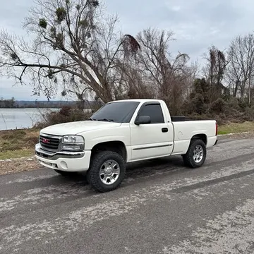 2003 GMC 1500 Regular Cab Short Bed