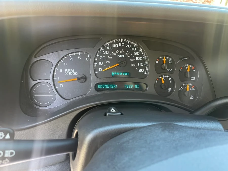 2003 GMC Sierra 2nd Gen - Image 4 of 5