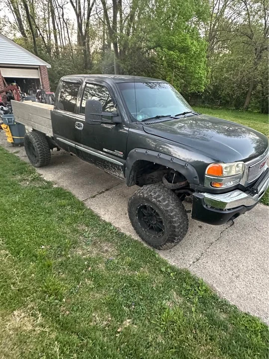 2003 GMC Sierra Heavy Duty 2nd Gen - Image 3 of 4