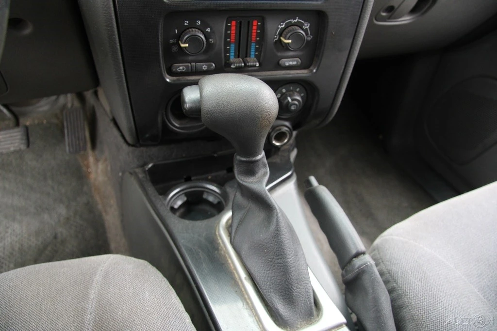 2003 GMC Envoy - Image 17 of 21