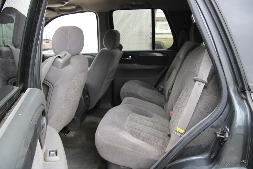 2003 GMC Envoy - Image 19 of 21