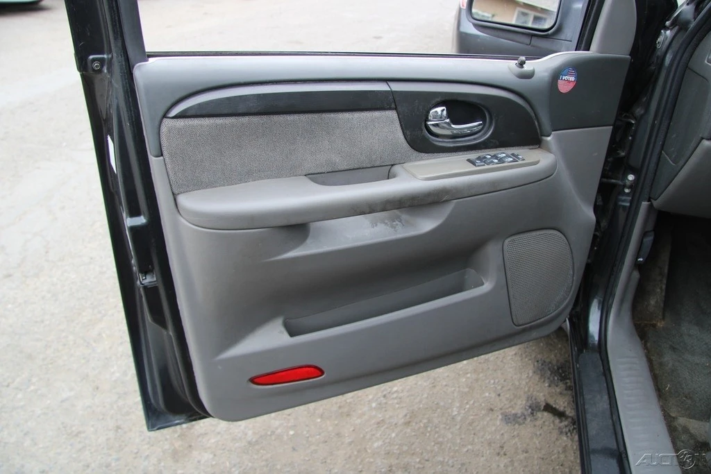 2003 GMC Envoy - Image 11 of 21