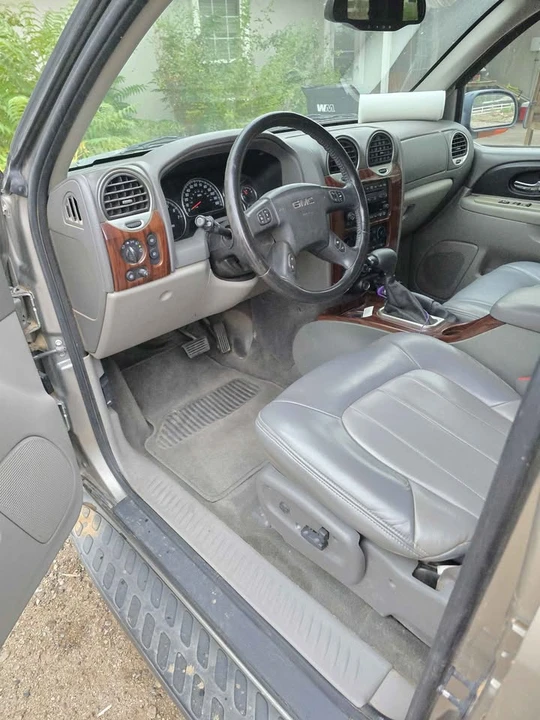2003 GMC Envoy - Image 5 of 9