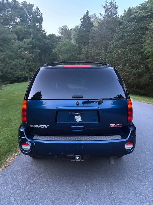 2003 GMC Envoy - Image 10 of 18