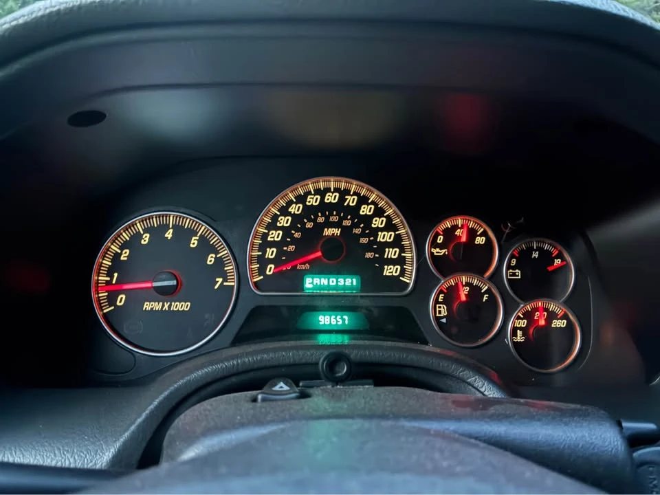 2003 GMC Envoy - Image 5 of 18
