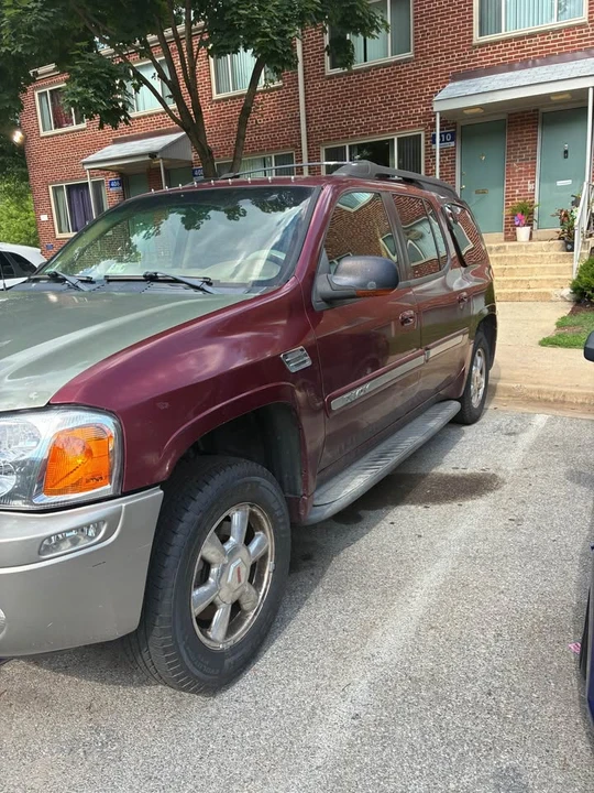 2003 GMC Envoy - Image 2 of 4