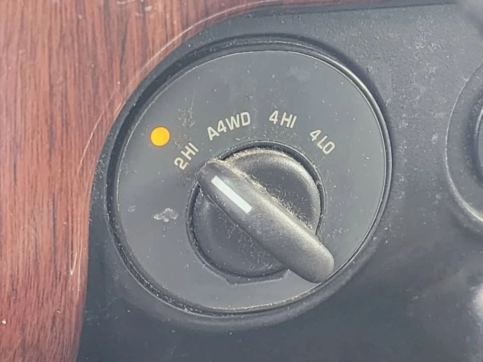 2003 GMC Envoy - Image 18 of 20