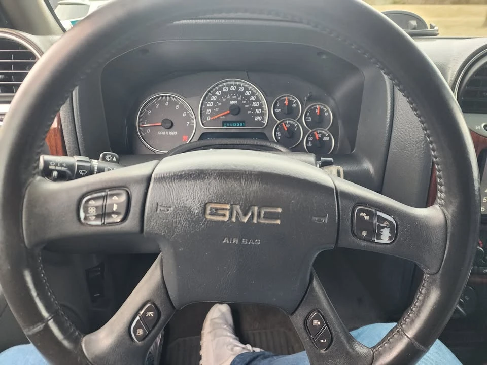 2003 GMC Envoy - Image 16 of 20