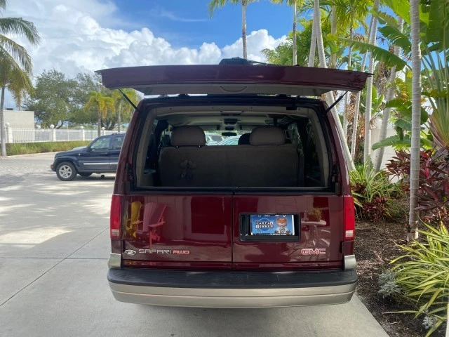 2003 GMC - Image 16 of 21