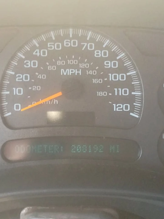 2003 GMC Sierra 2nd Gen - Image 3 of 7