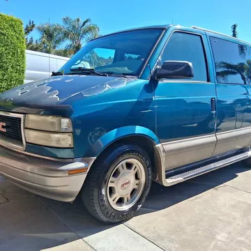 2003 GMC Safari Passenger SLT Extended Minivan 3D