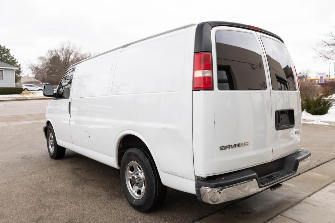 2003 GMC Savana - Image 7 of 21