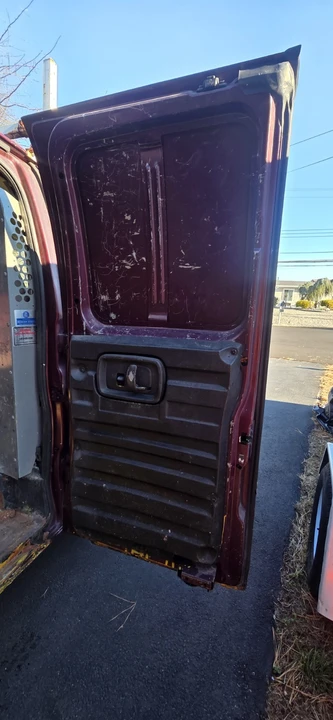 2003 GMC Savana - Image 11 of 17