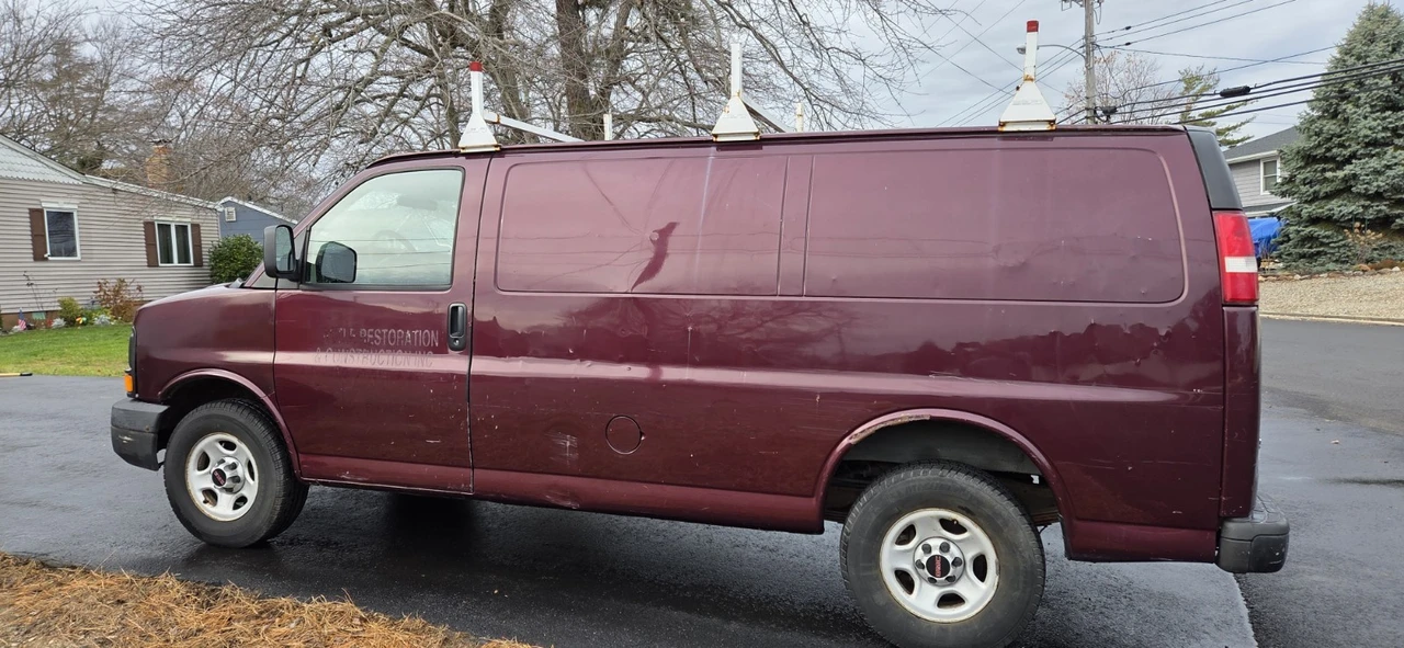 2003 GMC Savana - Image 3 of 17
