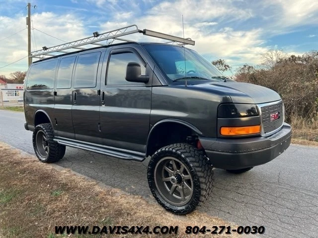 2003 GMC Savana - Image 4 of 12