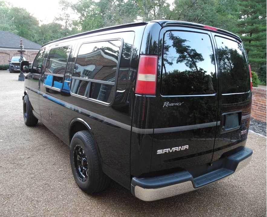 2003 GMC Savana - Image 14 of 31