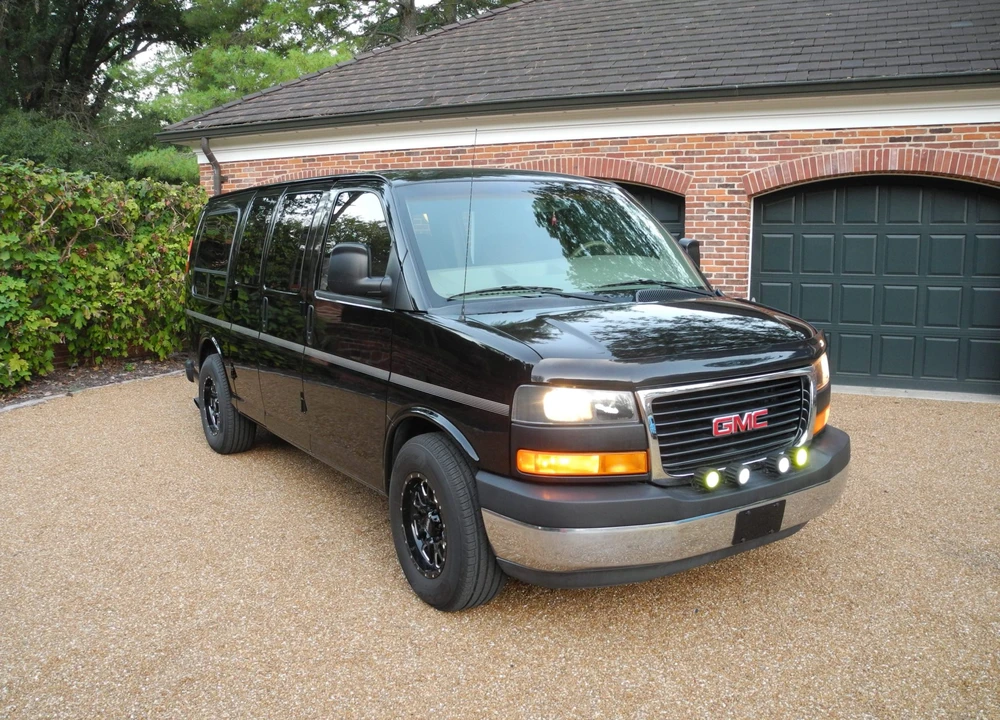 2003 GMC Savana - Image 23 of 31