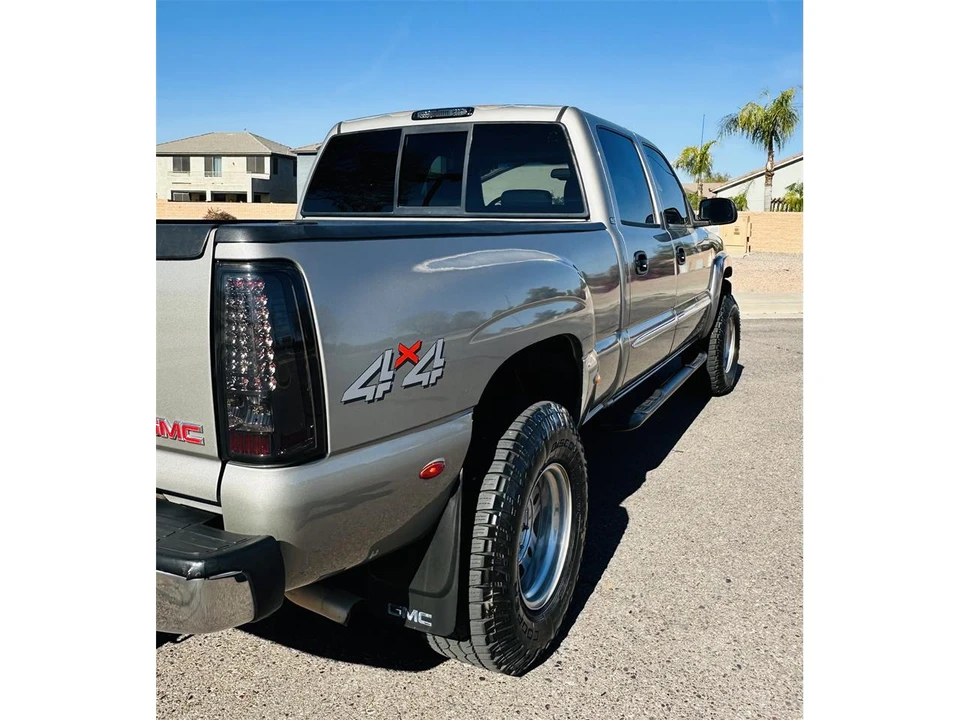 2003 GMC Sierra 2nd Gen - Image 6 of 27