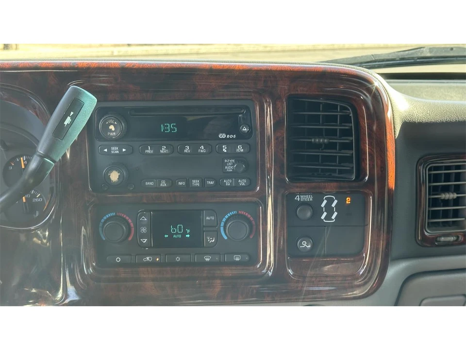 2003 GMC Sierra 2nd Gen - Image 13 of 27