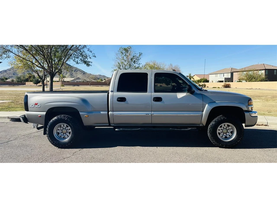 2003 GMC Sierra 2nd Gen - Image 5 of 27