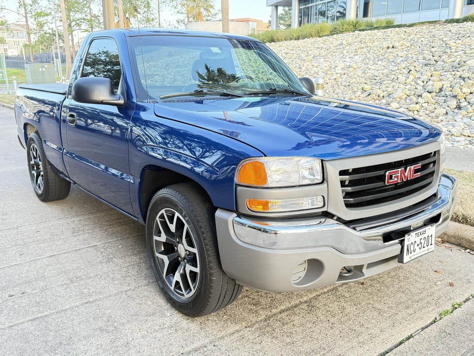 2003 GMC Sierra 2nd Gen - Image 6 of 31