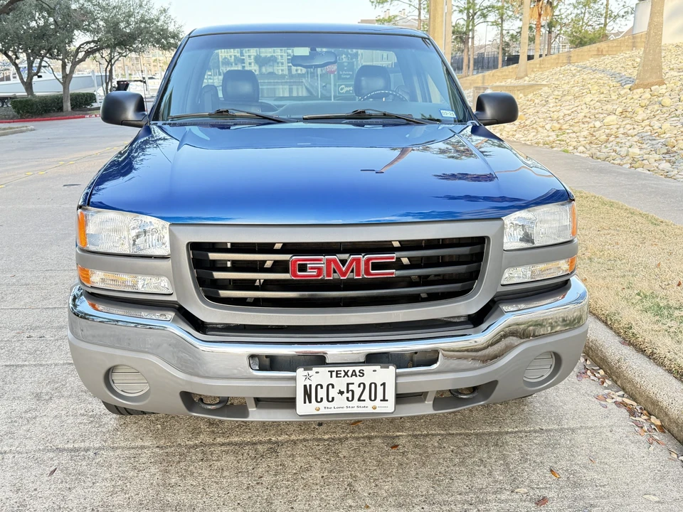 2003 GMC Sierra 2nd Gen - Image 7 of 31