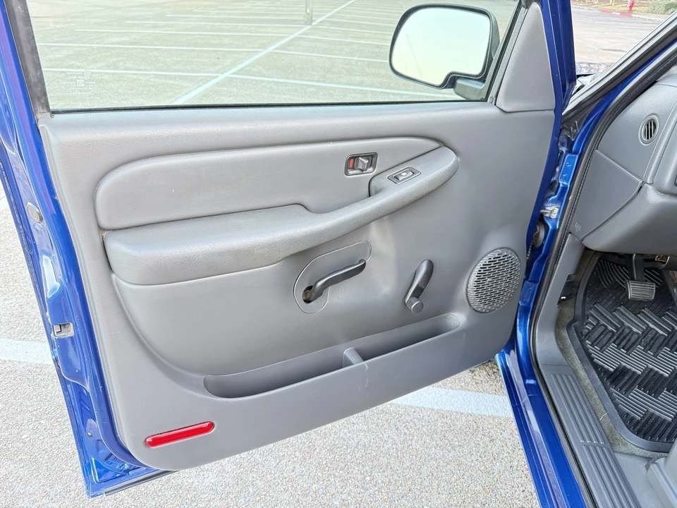 2003 GMC Sierra 2nd Gen - Image 30 of 31
