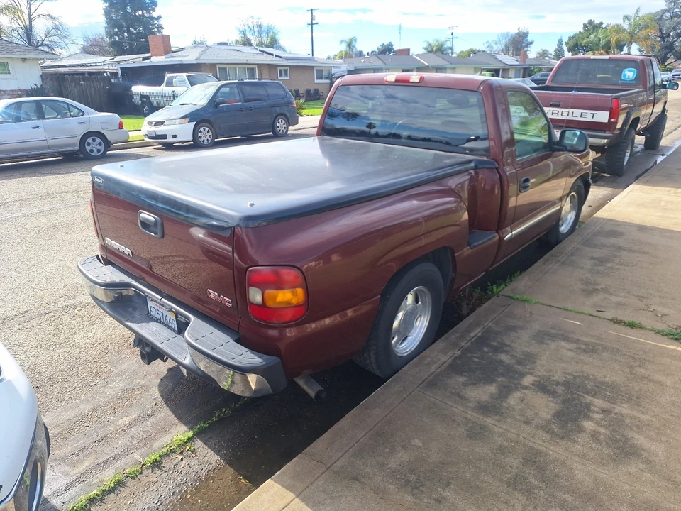 2003 GMC Sierra 2nd Gen - Image 4 of 16