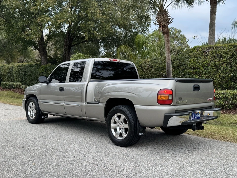 2003 GMC Sierra 2nd Gen - Image 5 of 21