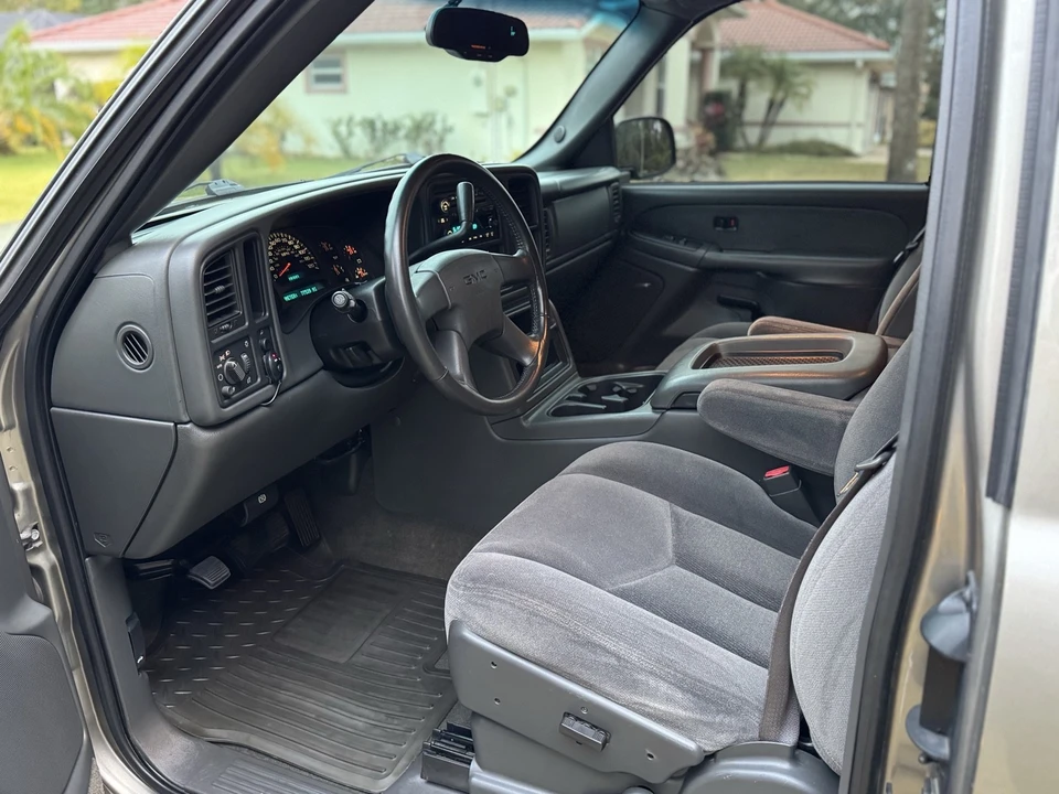 2003 GMC Sierra 2nd Gen - Image 18 of 21