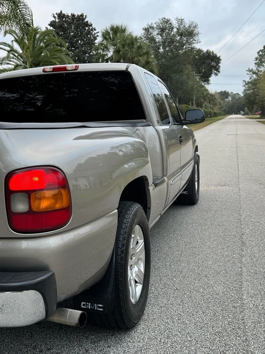 2003 GMC Sierra 2nd Gen - Image 14 of 21