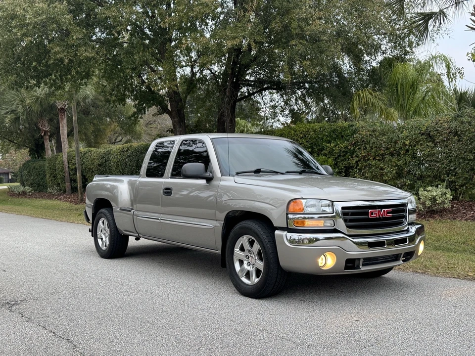 2003 GMC Sierra 2nd Gen - Image 8 of 21