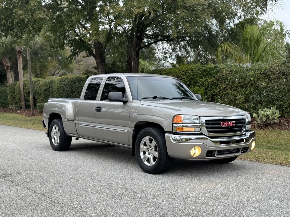 2003 GMC Sierra 2nd Gen - Image 6 of 21