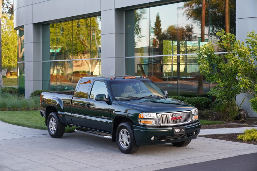 2003 GMC Sierra 2nd Gen - Image 11 of 31