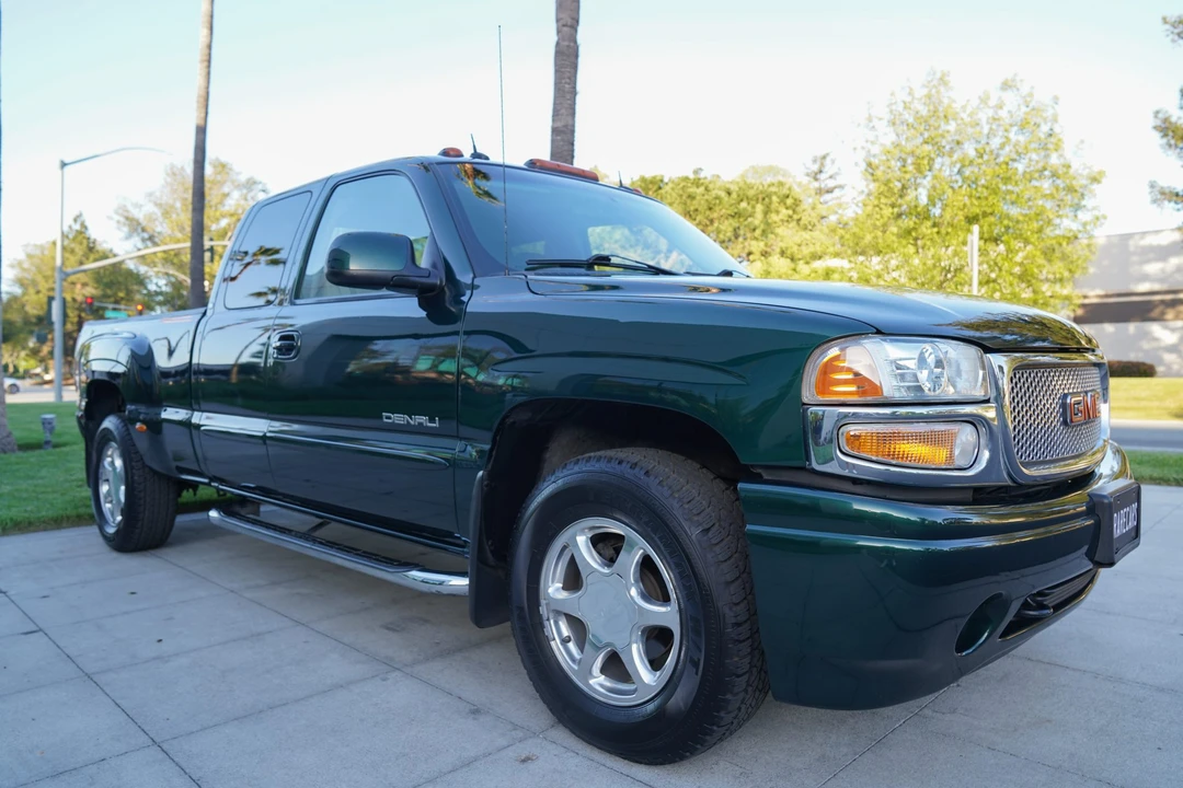 2003 GMC Sierra 2nd Gen - Image 10 of 31