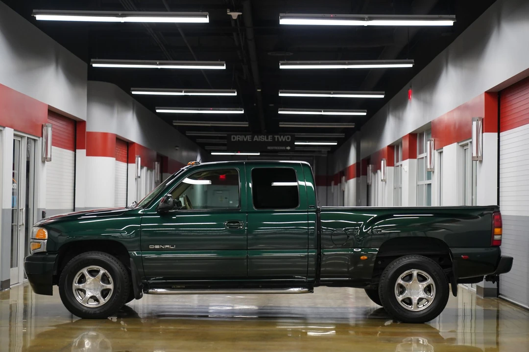 2003 GMC Sierra 2nd Gen - Image 14 of 31